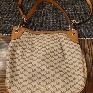 Michael Kors Crossbody